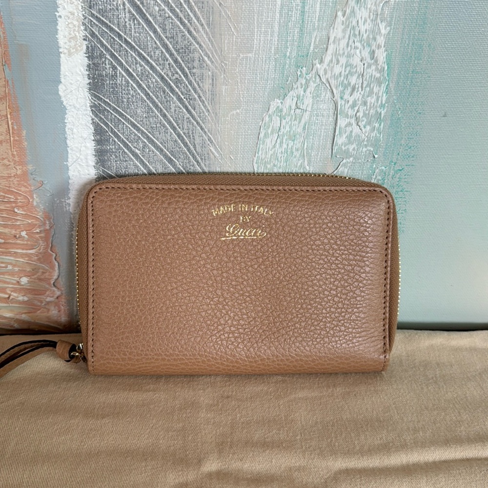 Gucci wallet - Picture 1 of 8